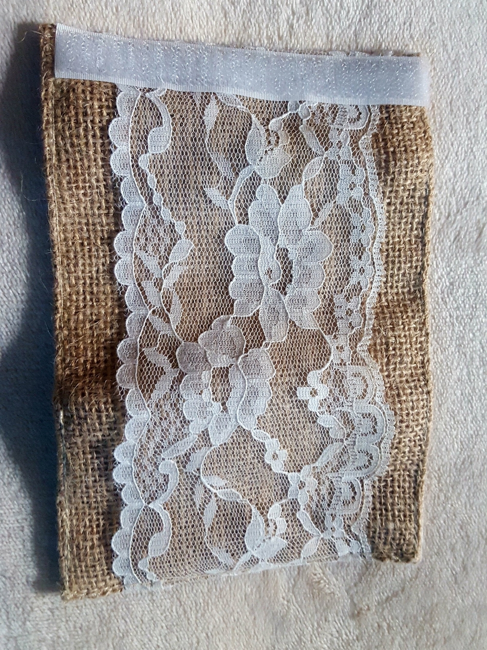 Natural Burlap Decorative Bouquet Wrap with White Lace Trim